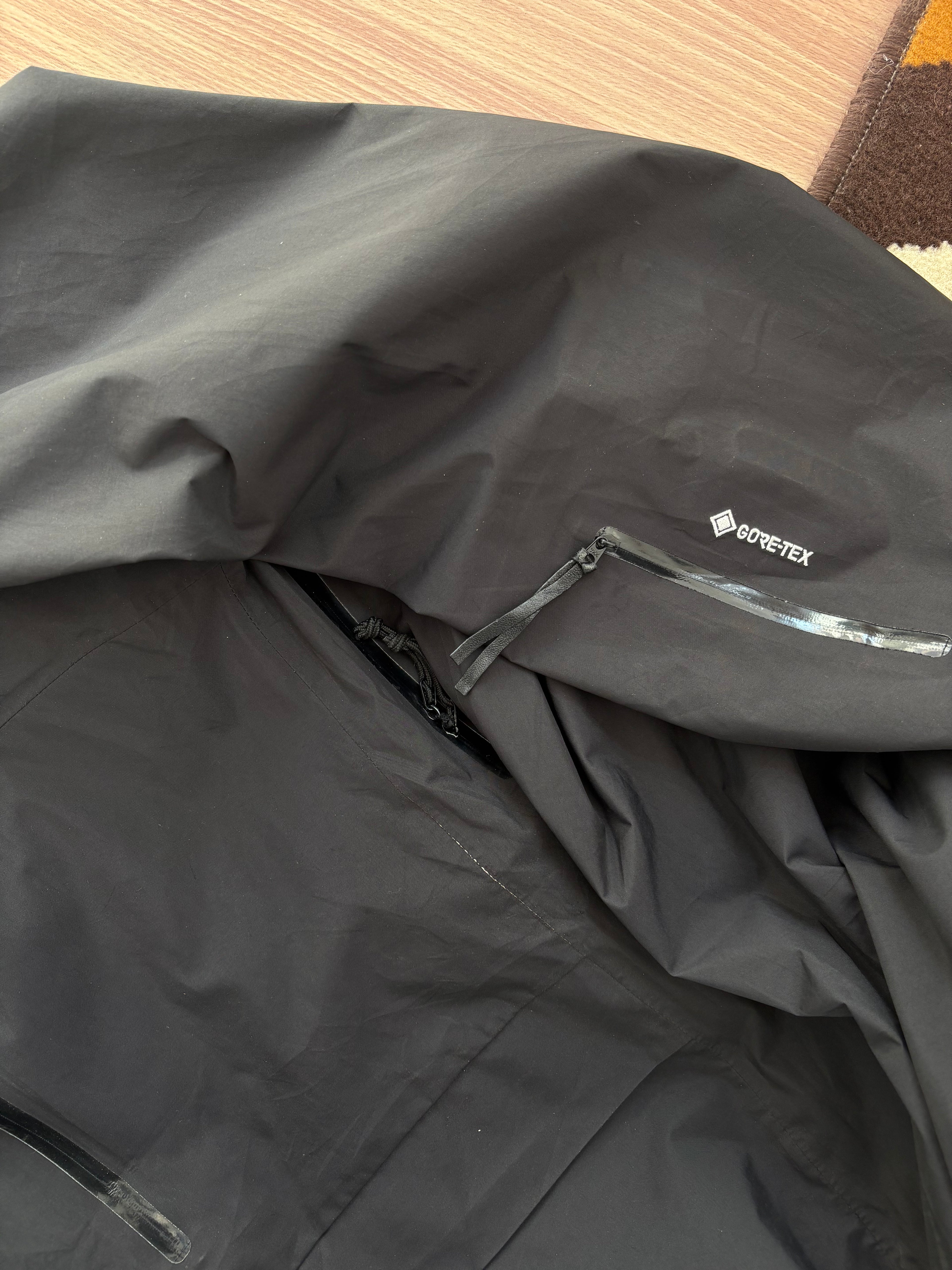 Arcteryx jil sander shell