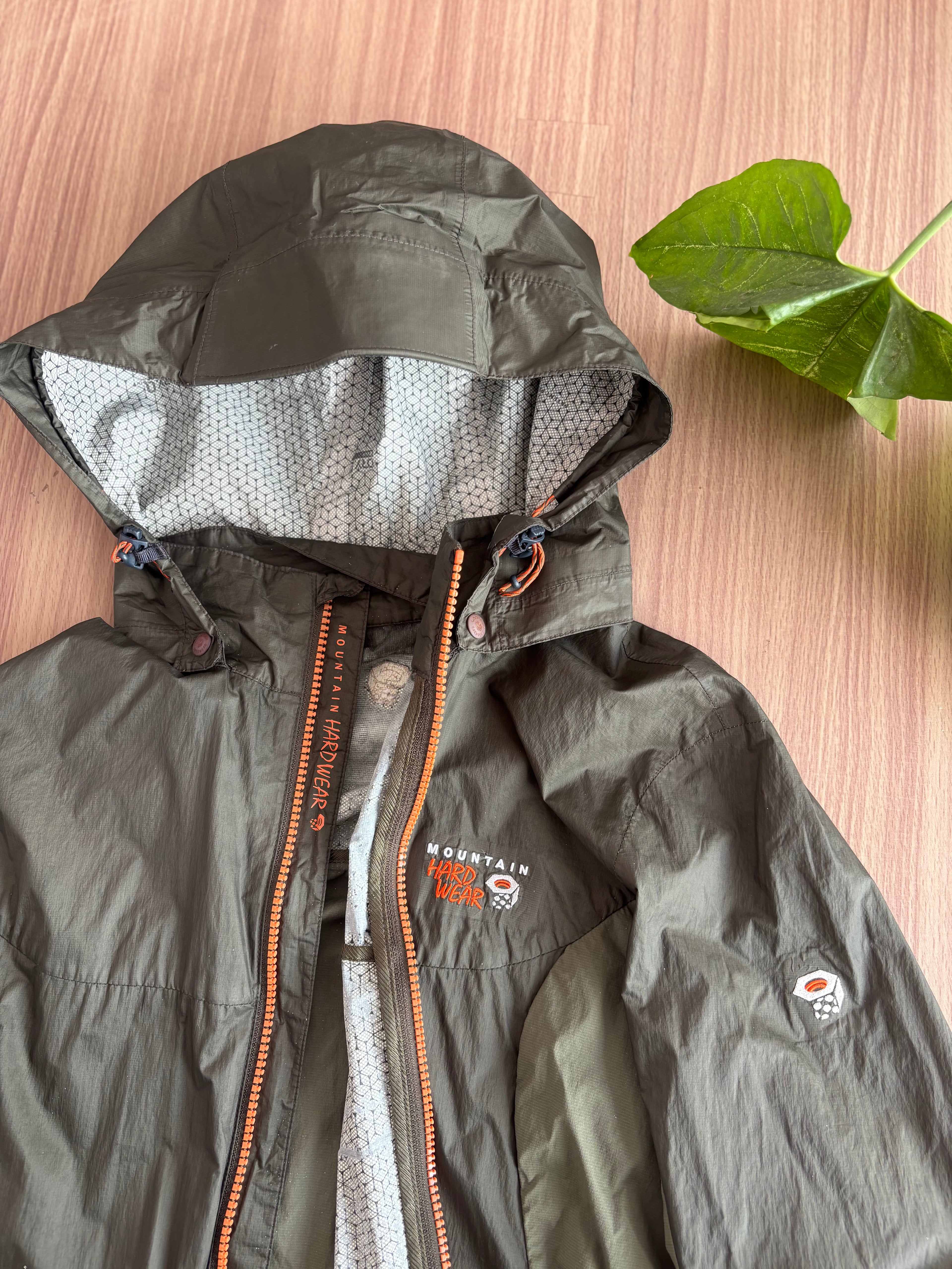 Mountain Hardwear ultralight shell