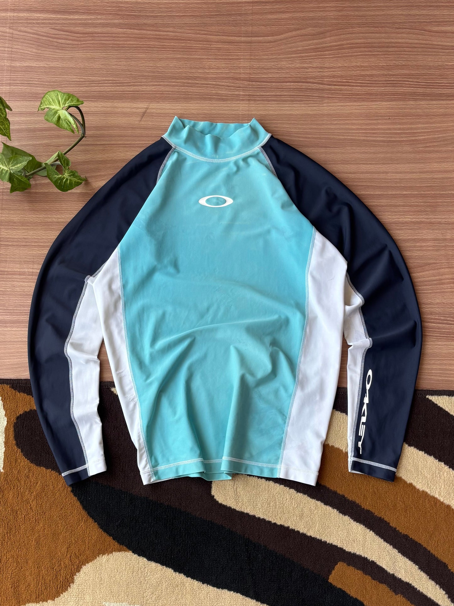Oakley Surf Skin Rash Guard Blue