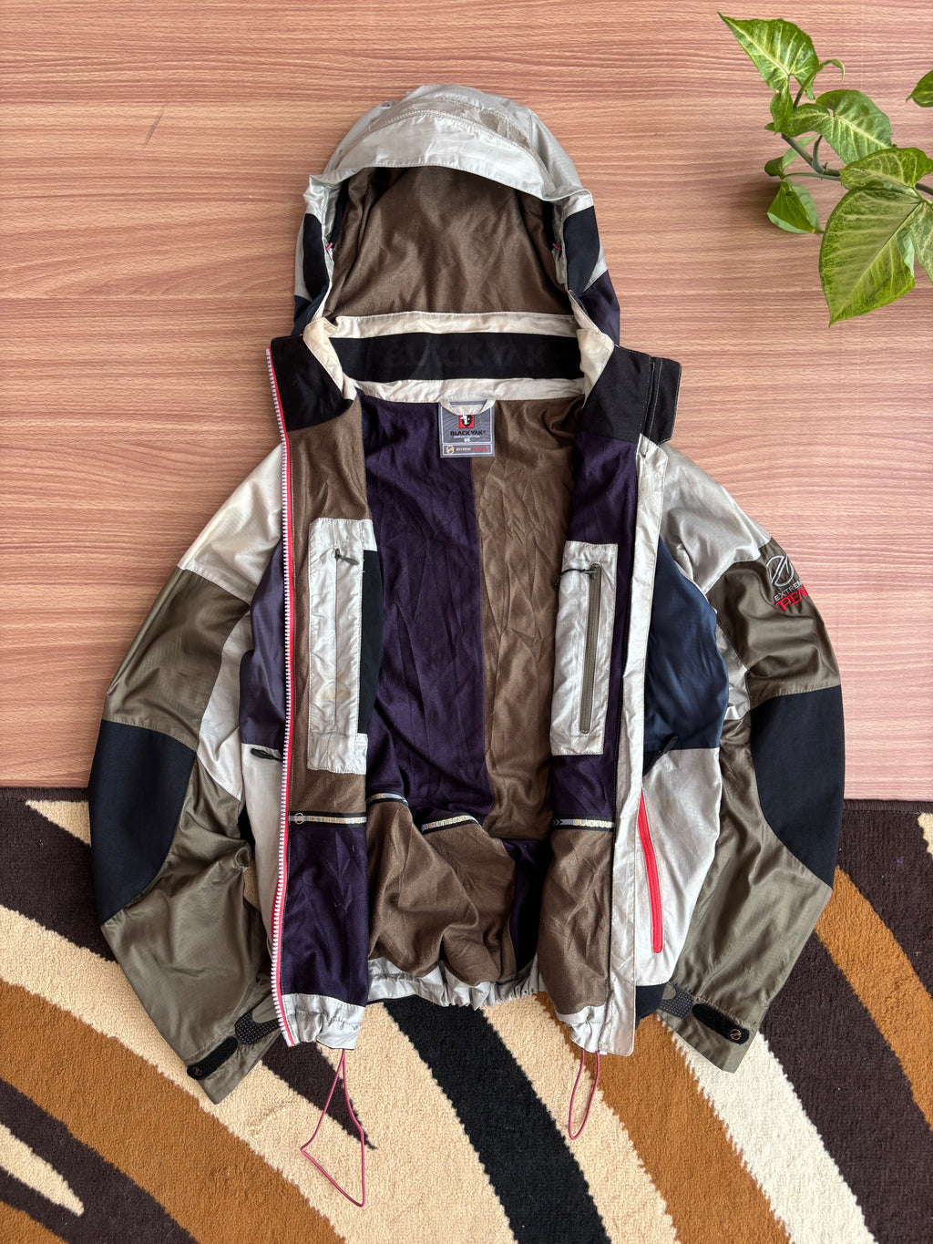 BlackYak Lightweight Shell Jacket (S)