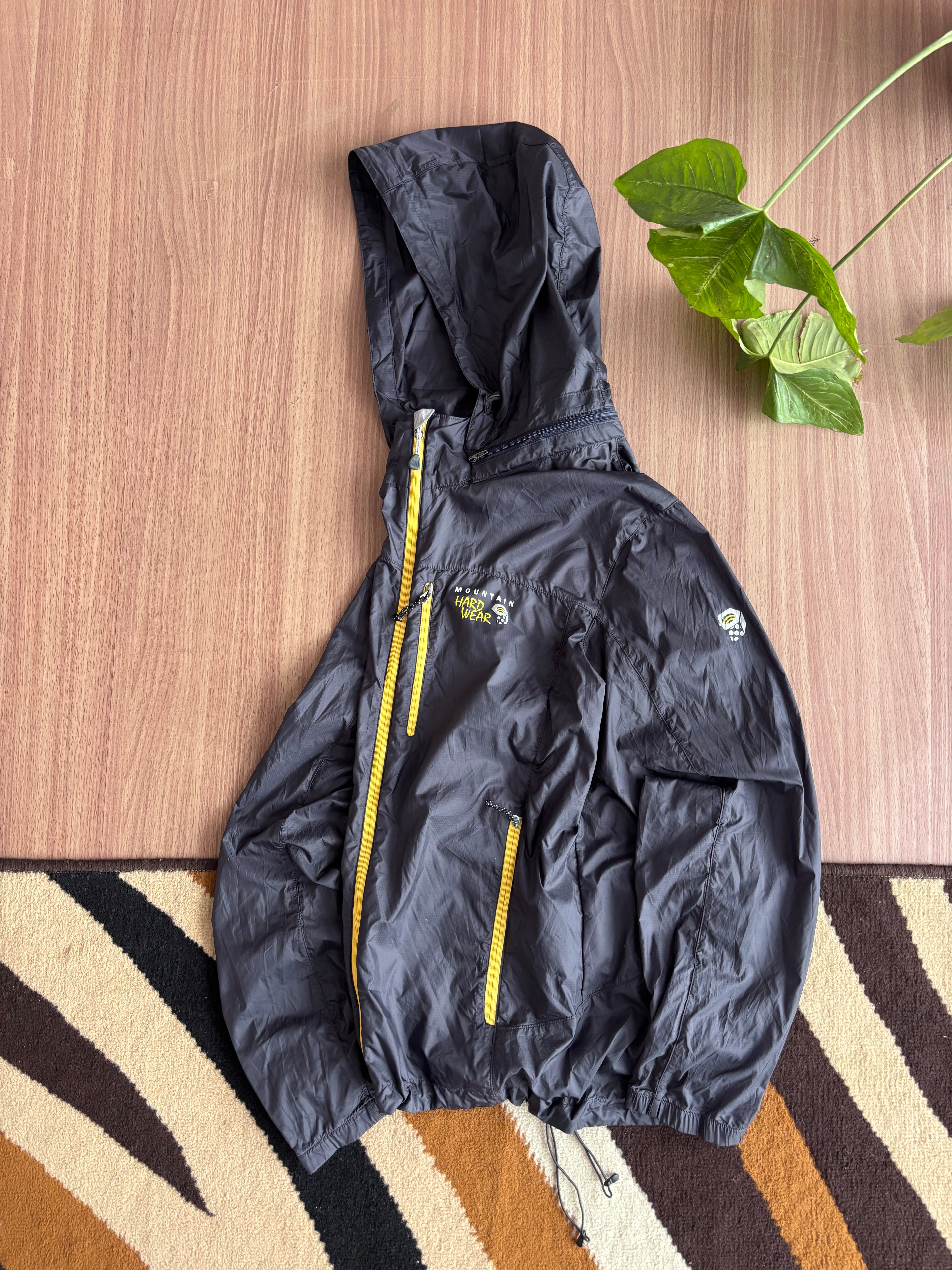 Mountain hardwear ultralight shell