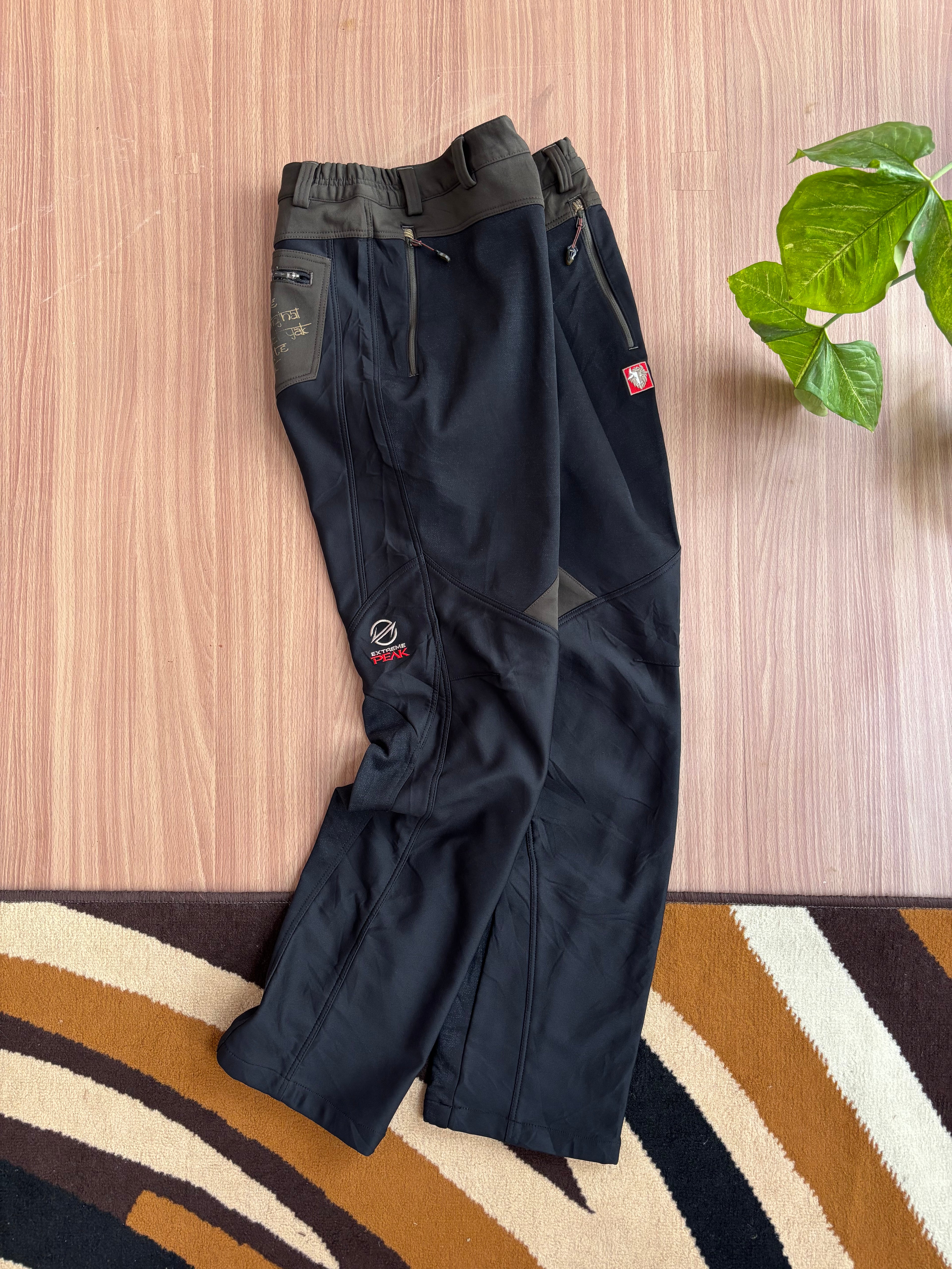 Black yak outdoor pants
