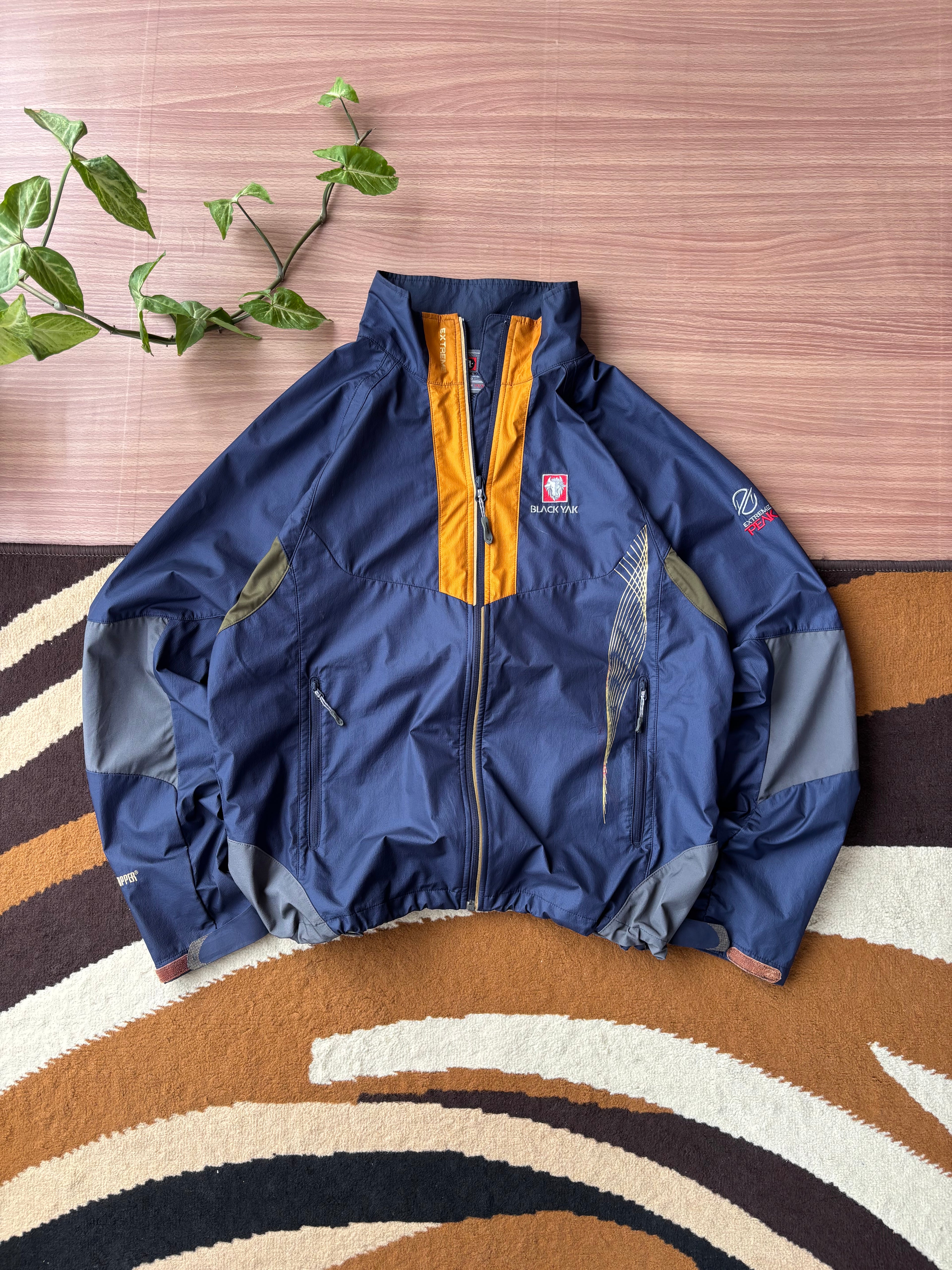 BlackYak Light Windstopper shell (M-L)