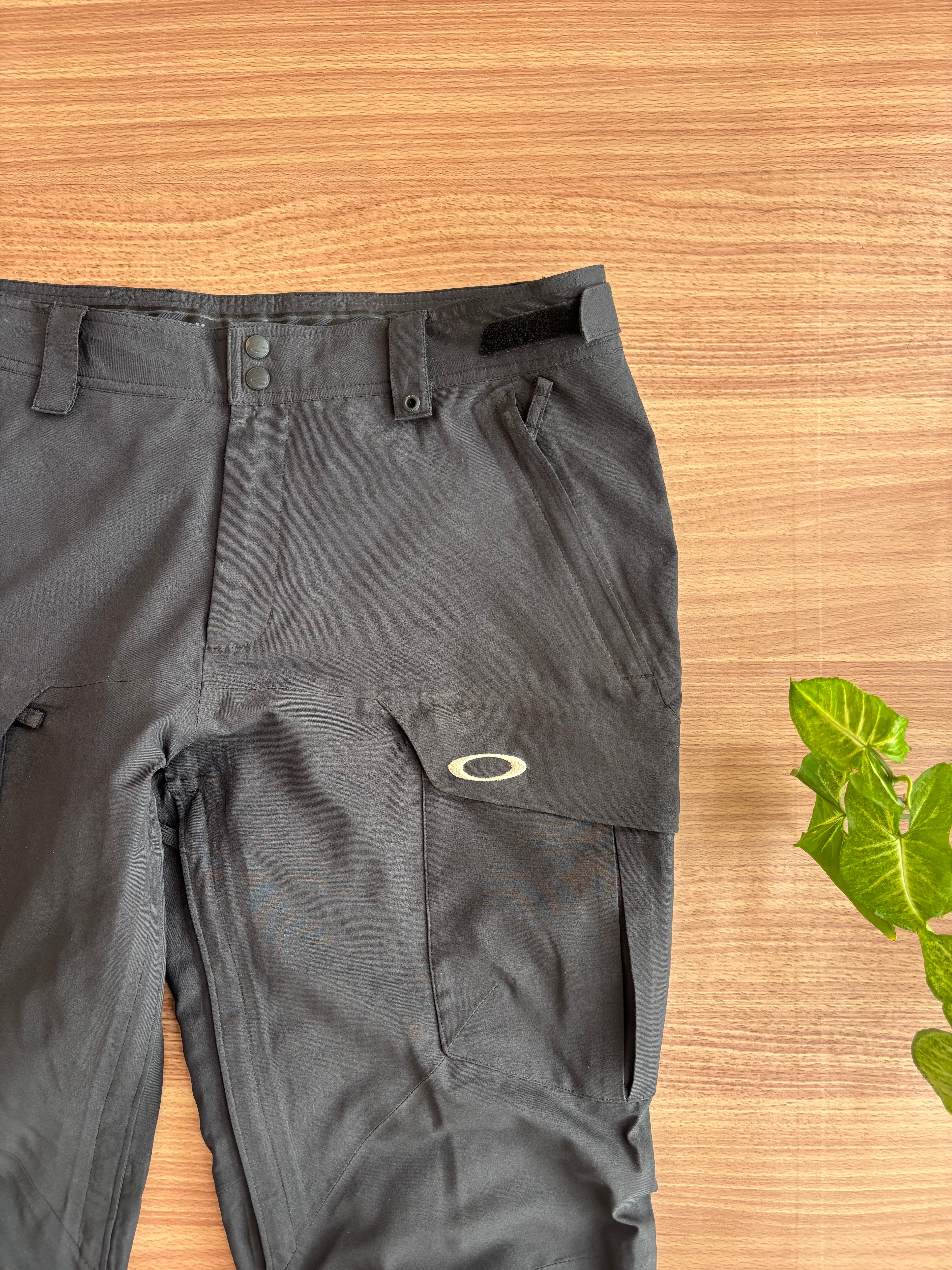 Oakley pro rider series pants (L)