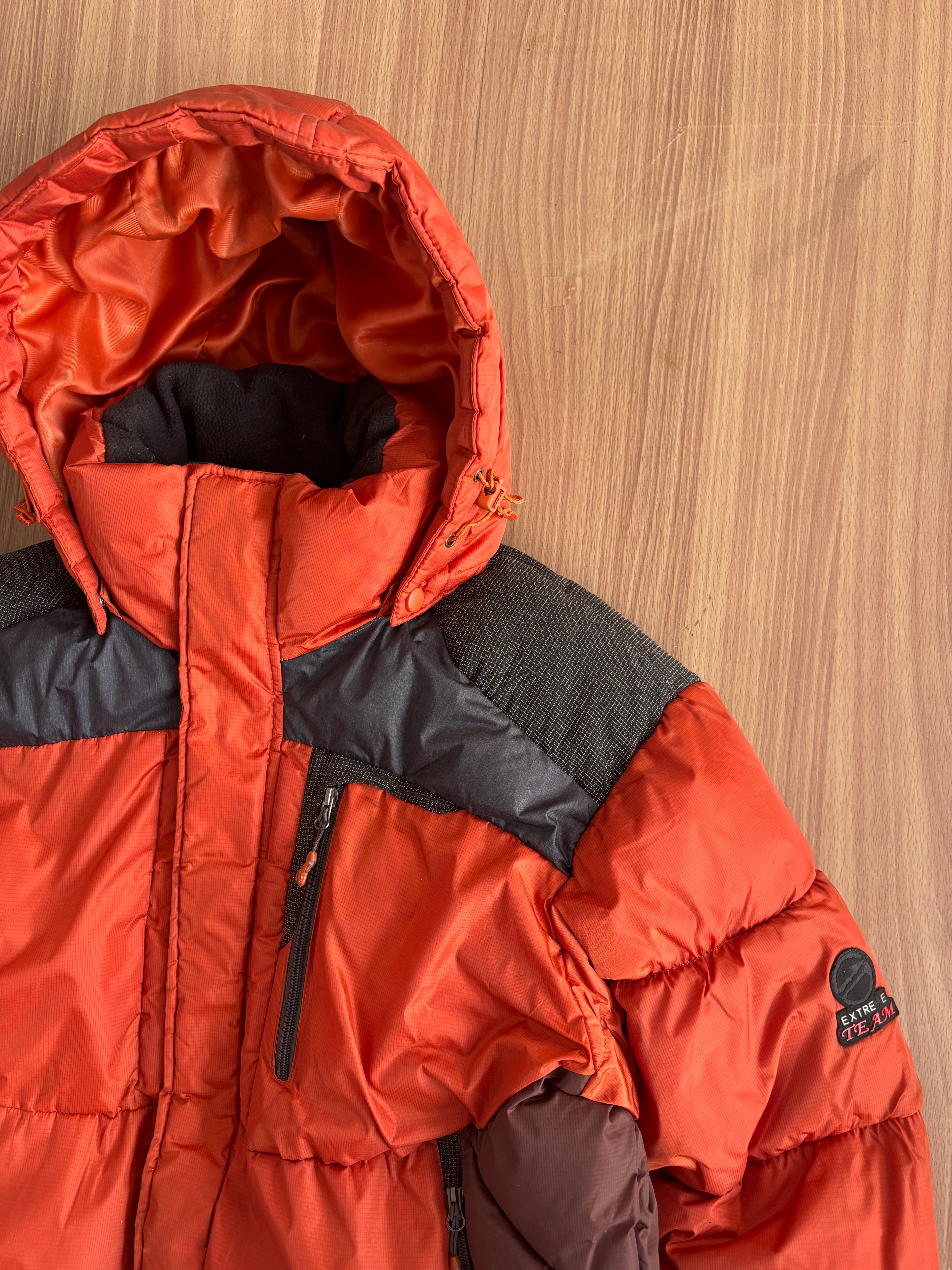 Black yak extreme peak puffer