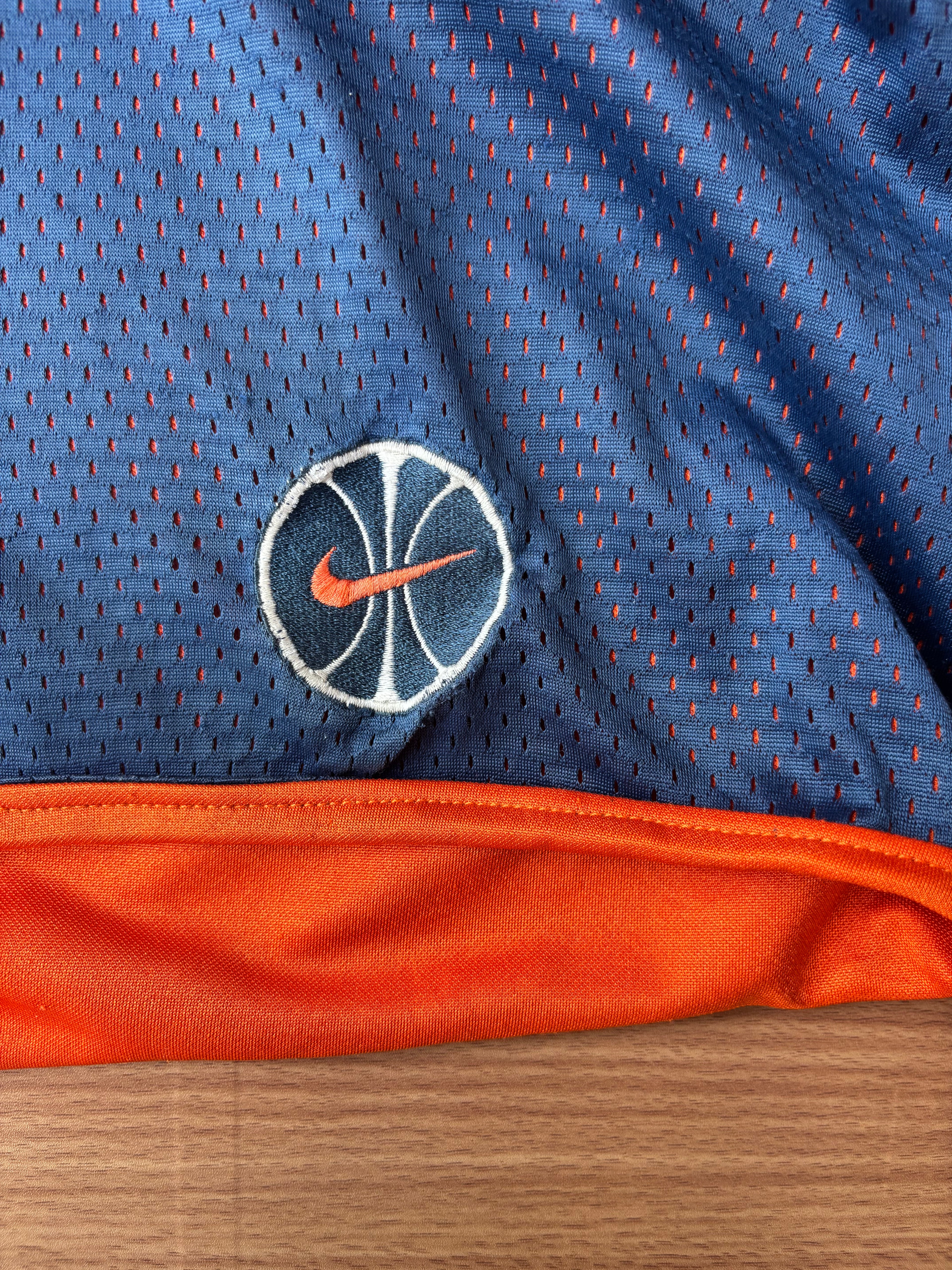 90’s nike basketball shorts