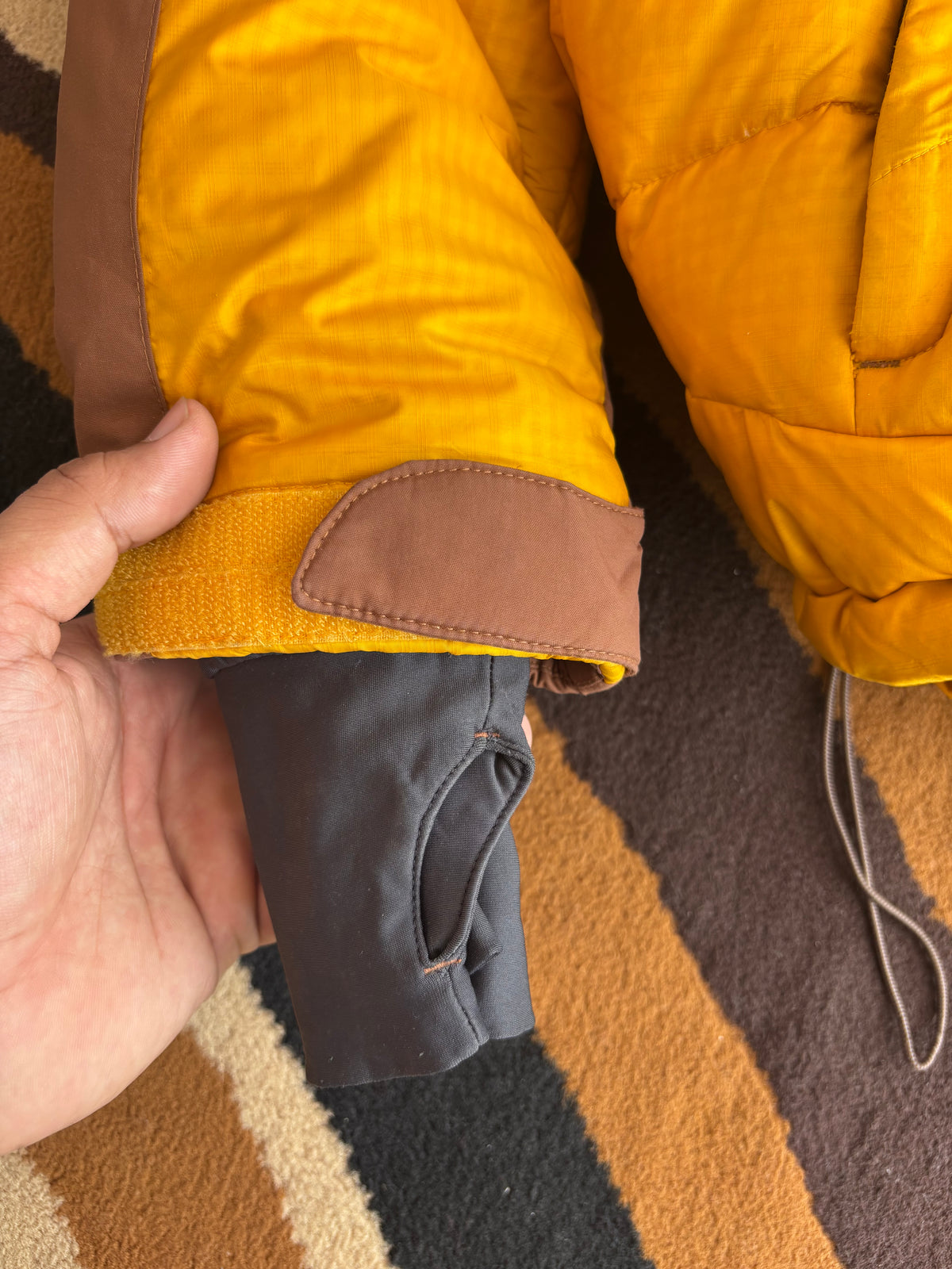 BlackYak extreme peak Down Puffer (L)