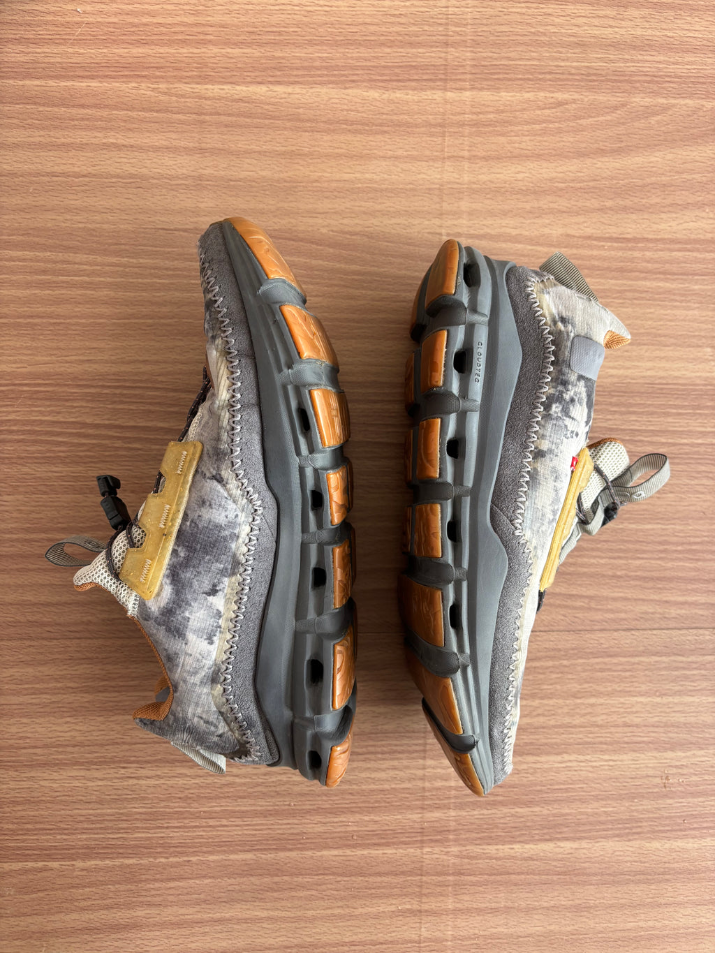 On Cloudaway Smoky Quartz 1 (8.5 UK)