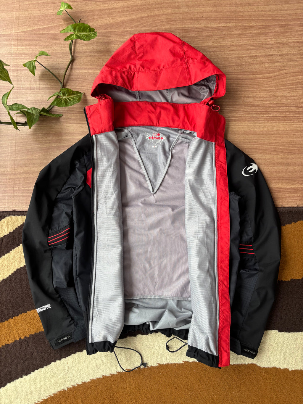 Eider Windbreaker shell (S)