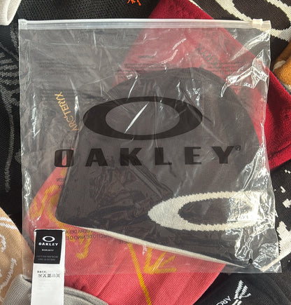 Oakley ellipses beanie