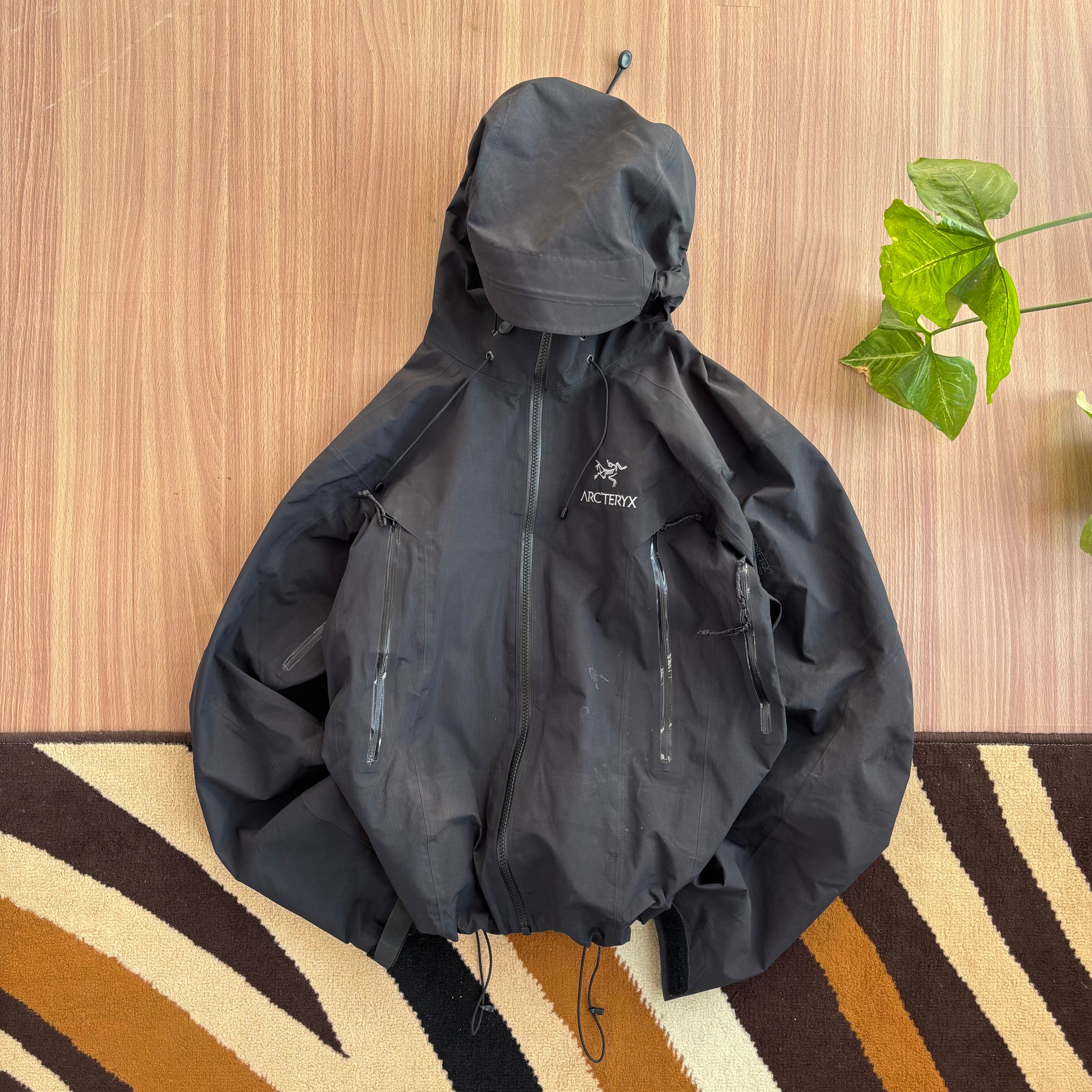 Arcteryx βAR GoreTex Shell