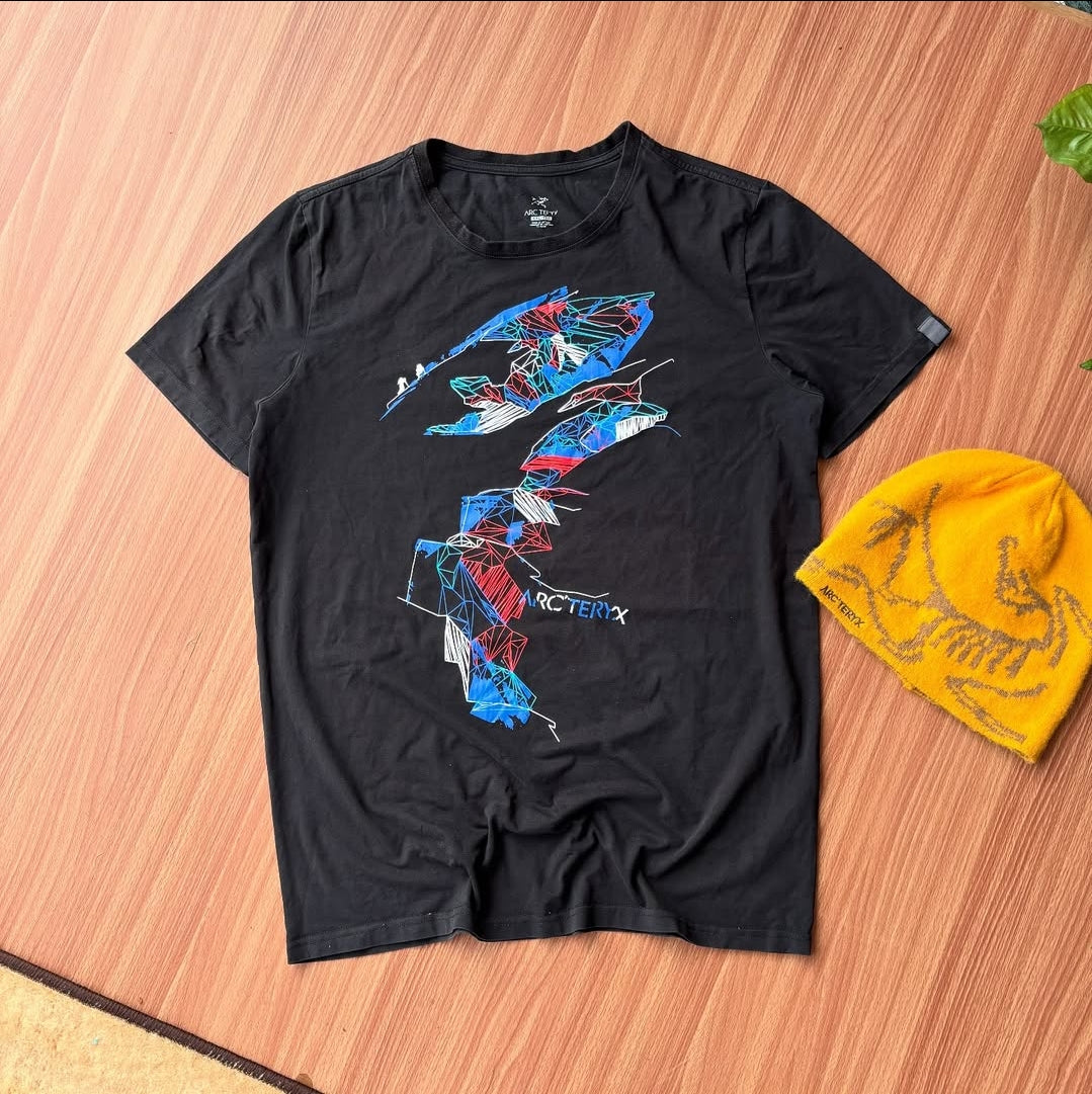 Arcteryx tee