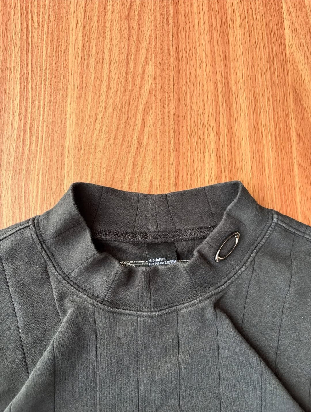 Oakley tee