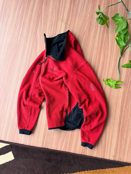 Arcteryx rho windbreaker